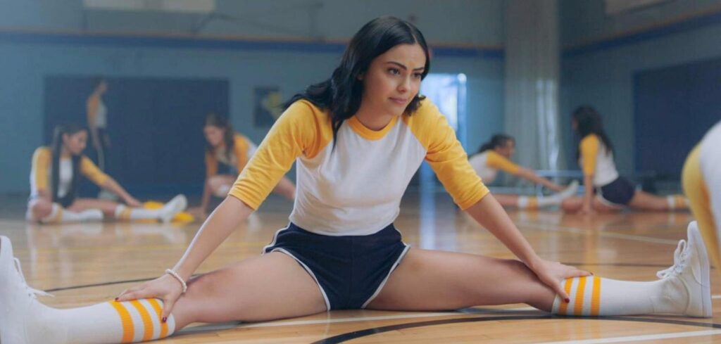 Camila Mendes