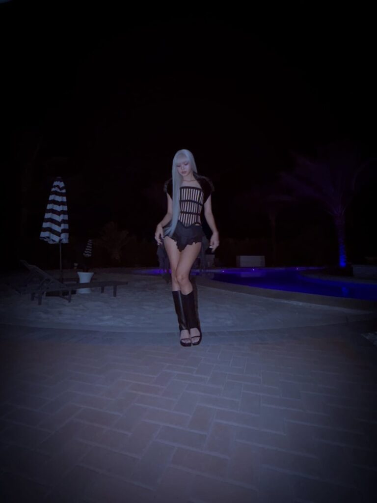 260421 تحديث IG بواسطة juanalvear مع ليزا