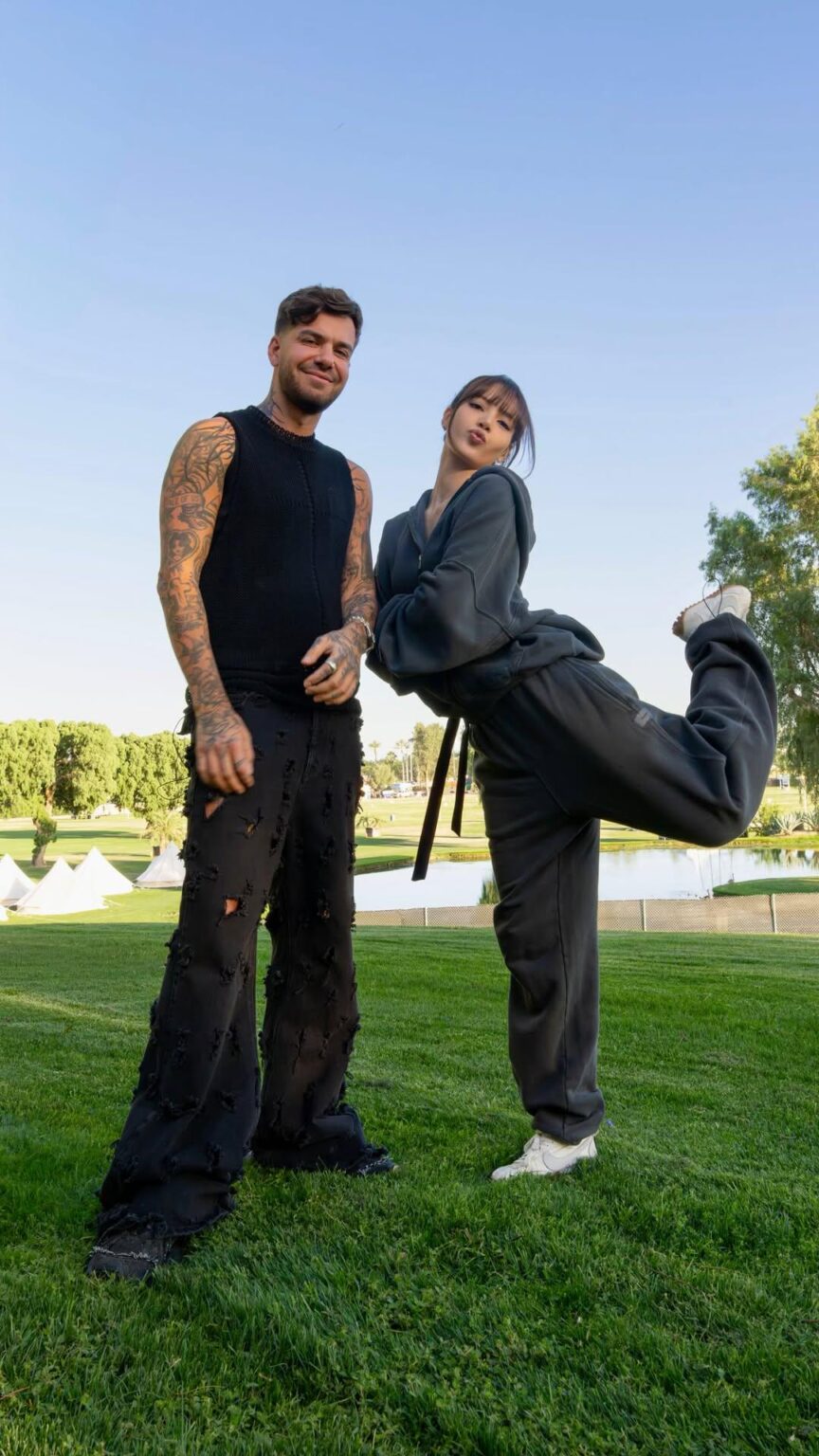 260419 تحديث الانستقرام مع ليزا و انيما