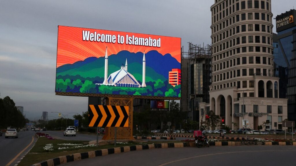 مفاوضات إسلام آباد بين توقعات ترمب ونفي إيران ومطالب باكستان | أخبار