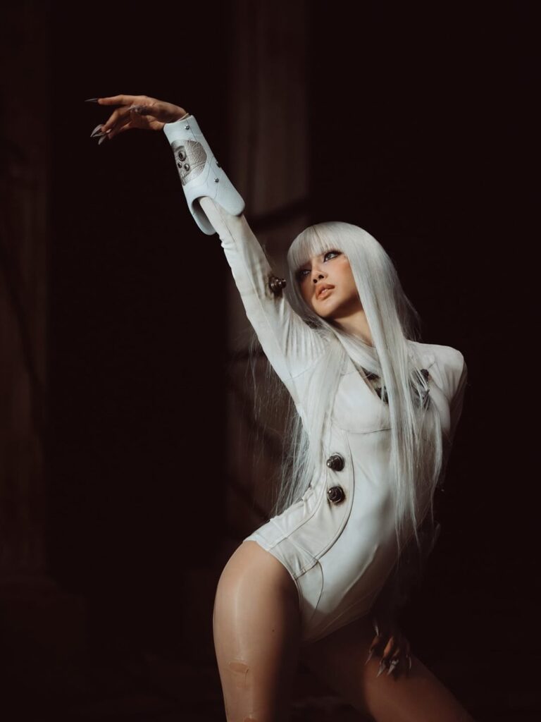 260423 تحديث nickoguihal على الانستقرام مع ليزا