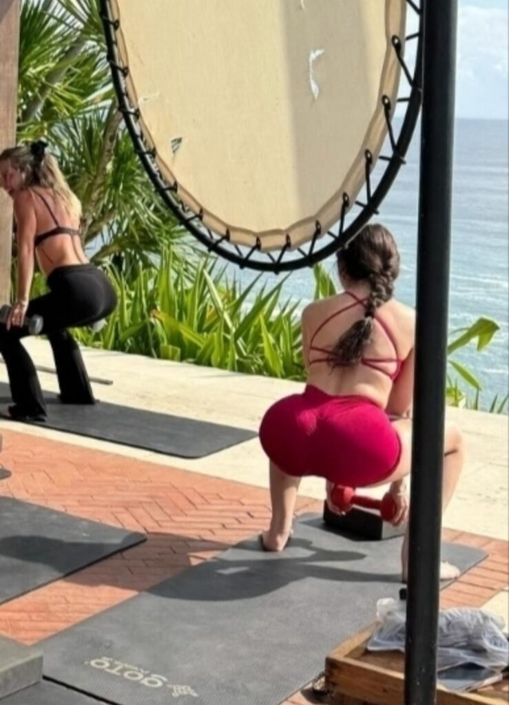 Aysu Osmanoğlu (Aysujue)