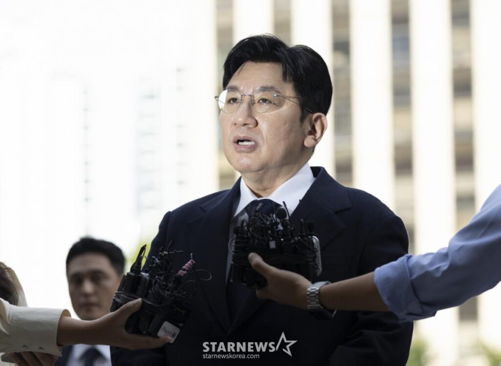 تسعى الشرطة للحصول على مذكرة اعتقال بحق رئيس مجلس الإدارة بانغ سيهيوك