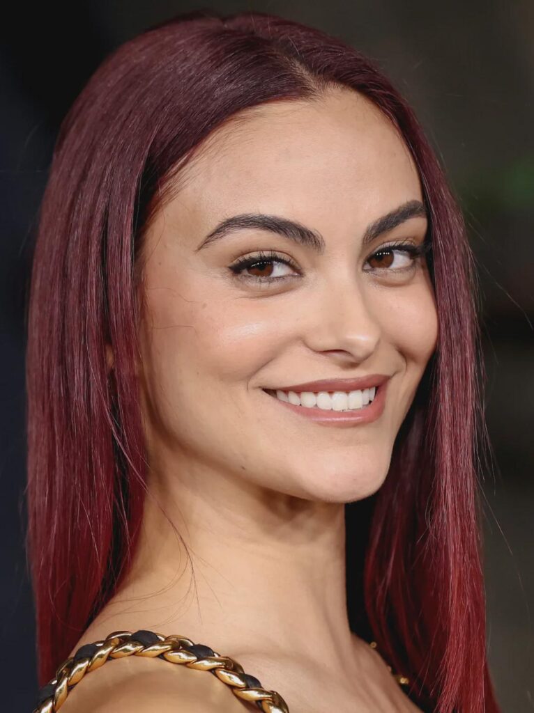 Camila Mendes