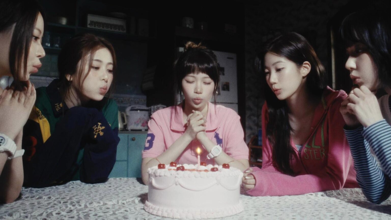 LE SSERAFIM - ألبوم الاستوديو الثاني: PUREFLOW، جزء 1 / الأغنية الرئيسية: CELEBRATION (الصورة التشويقية 2)