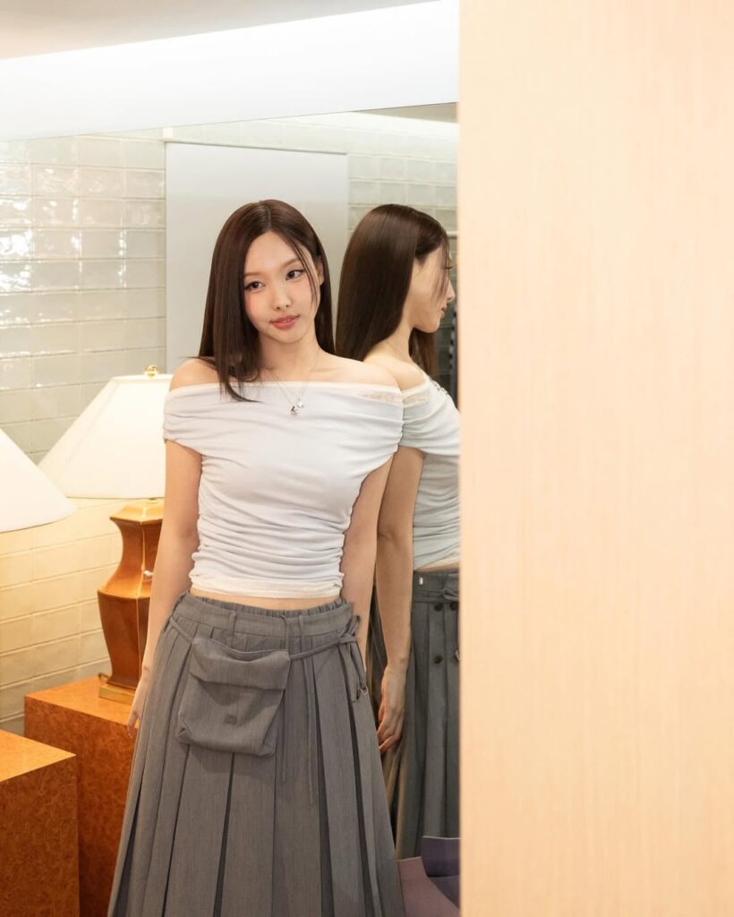 260422 تحديث grovestore_official على Instagram - GRVR GROVE 26SS "ارتدي نفسك" مع نايون في متجر Apgujeong