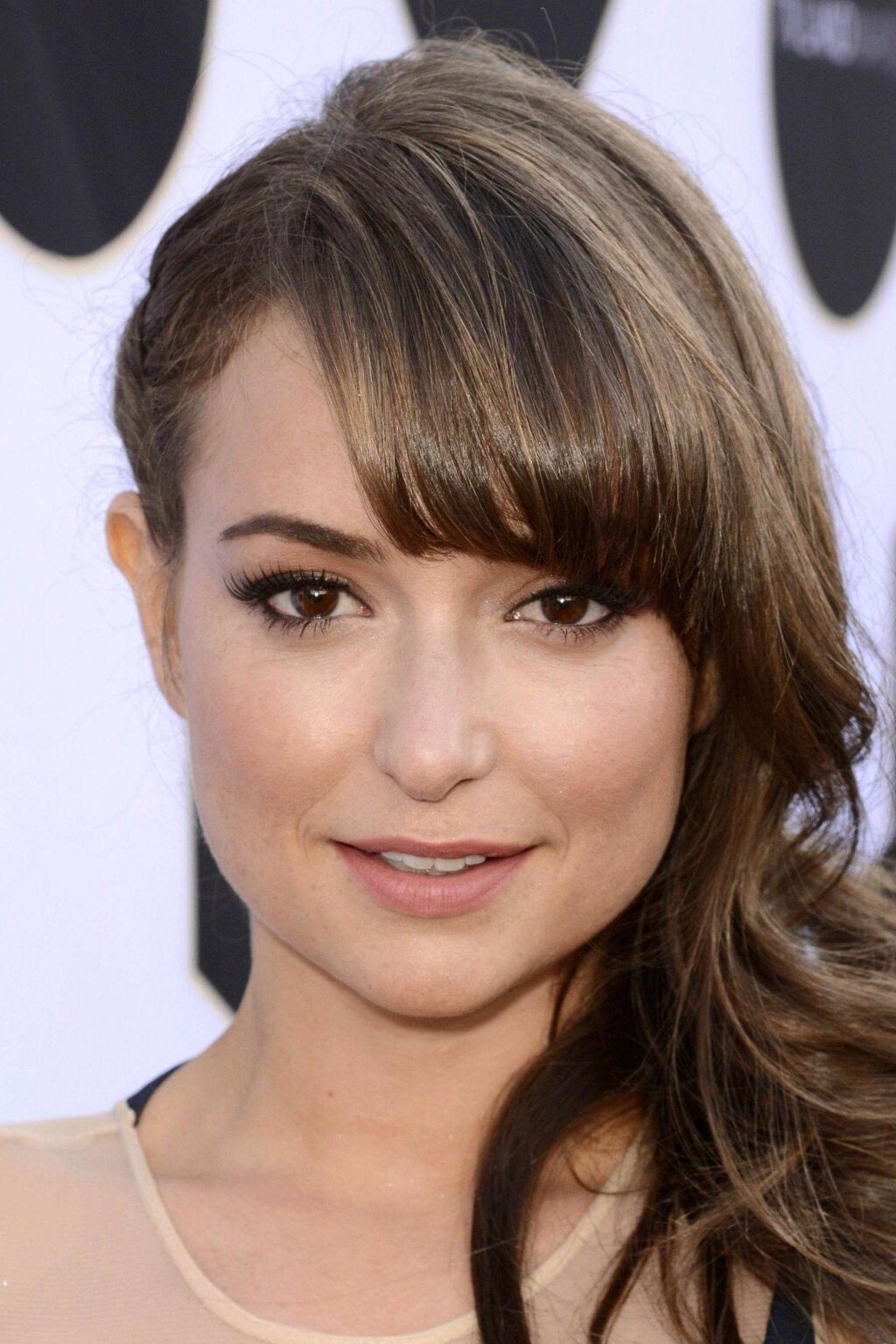 Milana Vayntrub Milana Vayntrub