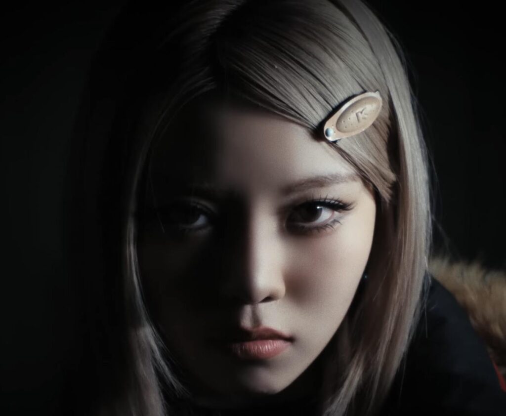 بيلي من ADP (انظر إلي)