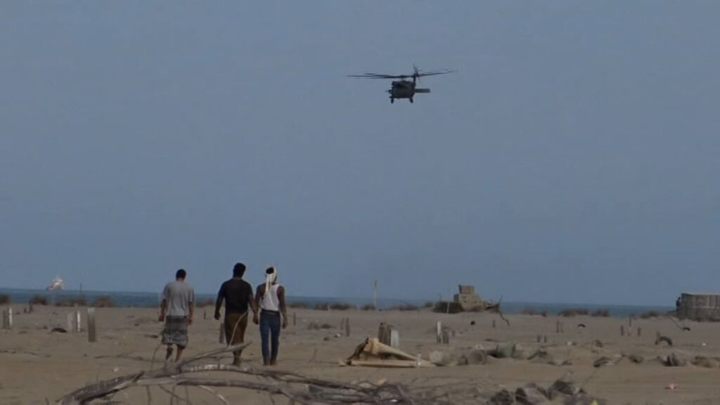 رئيس مصلحة خفر السواحل اليمنية يؤكد تحليق طيران عسكري لدولة صديقة في البحر الأحمر