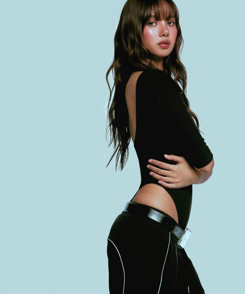 260414 ليزا | الإصدار عبر الإنترنت من مجموعة LLOUD GYM | 15 أبريل الساعة 10 صباحًا بتوقيت كوريا