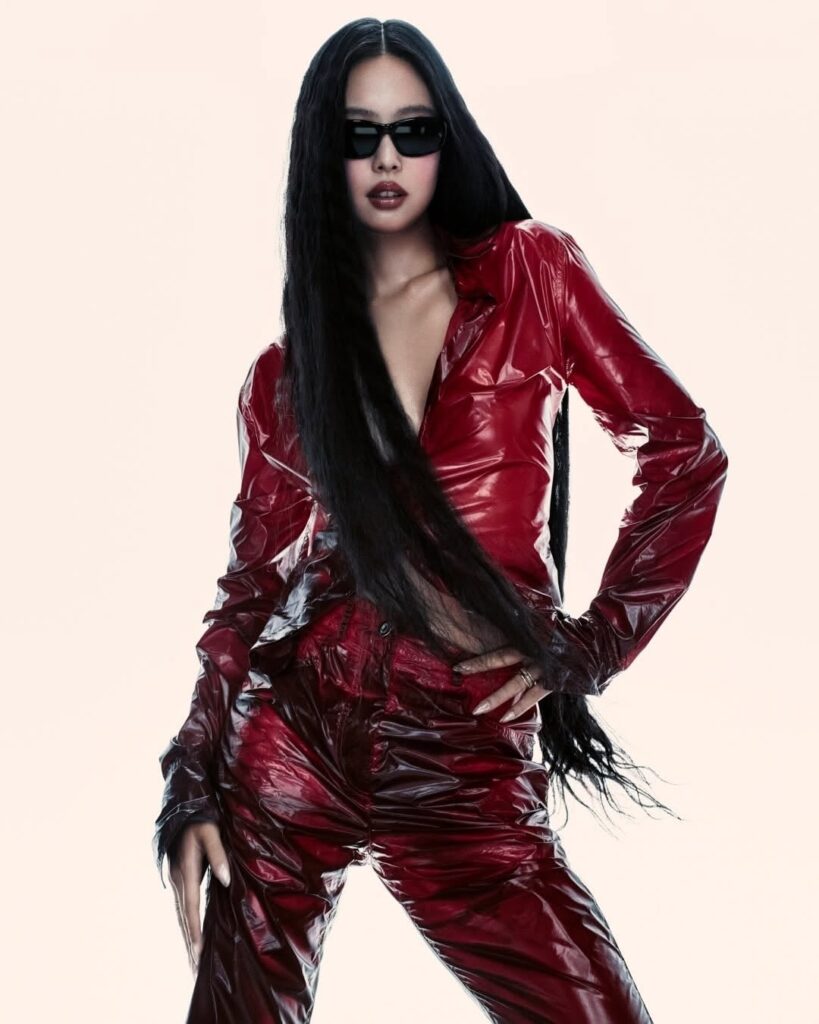 تم الإعلان رسميًا عن جيني من BLACKPINK كسفيرة عالمية جديدة لعلامة Ray-Ban تم الإعلان رسميًا عن جيني من BLACKPINK كسفيرة عالمية جديدة لعلامة Ray-Ban