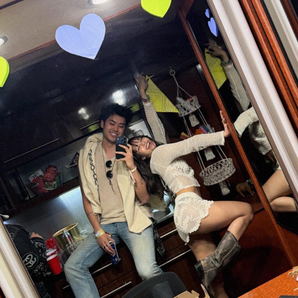 260419 تحديث IG الخاص بـitsleonardlim مع ليزا