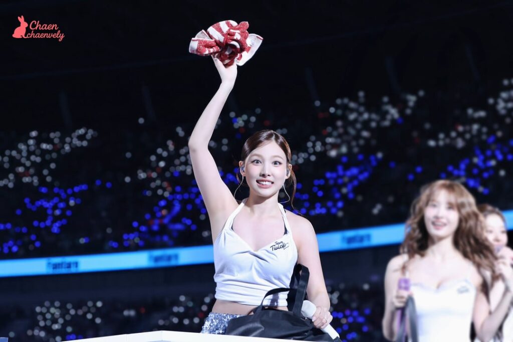 260425 @chaenchaen0423 Twitter - عرض نايون اللطيف  اليابان