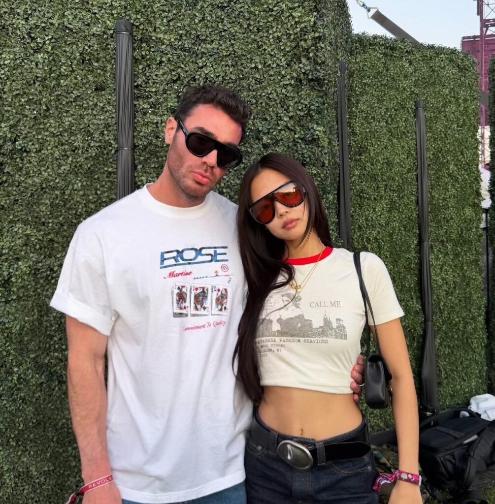 260412 تحديث sam__woolf على الانستقرام مع جيني