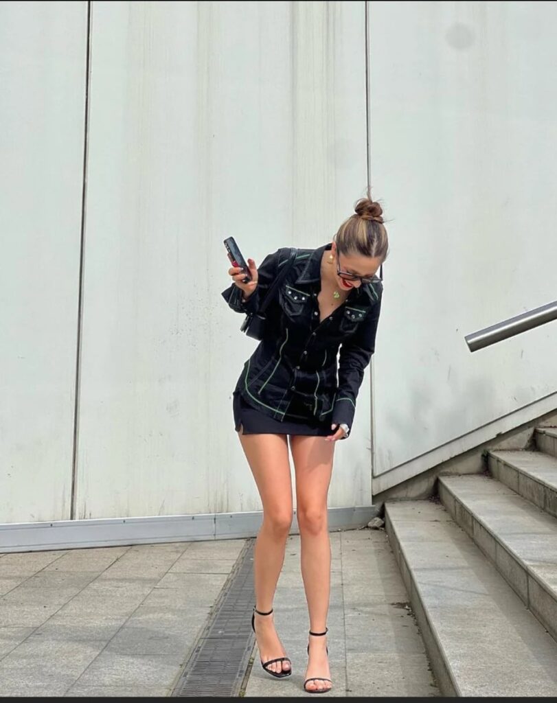 Zeybik Netleştirilmiş (İyi upvote gelirse devamı gelir)