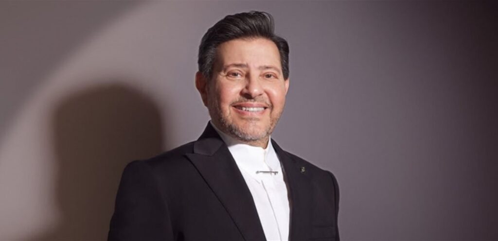 أمير الغناء العربي في العناية المركزة.. حقيقة غيبوبة هاني شاكر