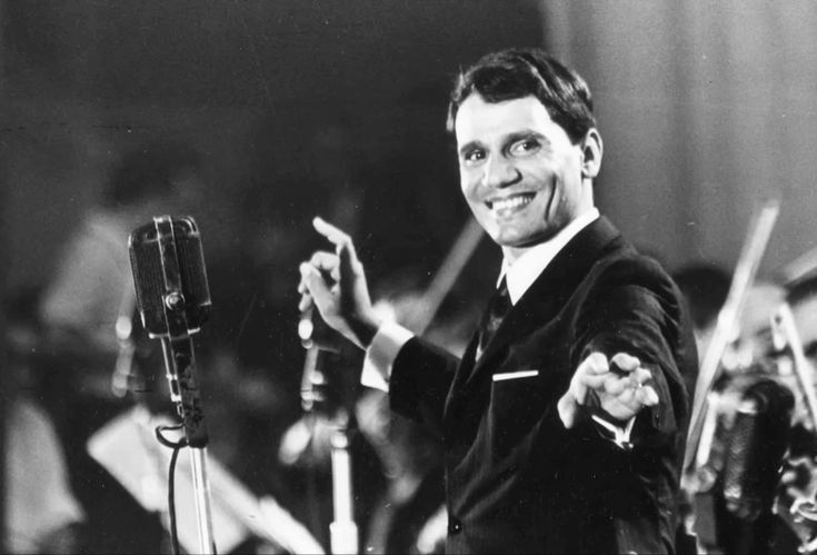 طائر الشجن في ذكراه التاسعة والأربعين.. عبد الحليم حافظ والوعد الأبدي مع الخلود