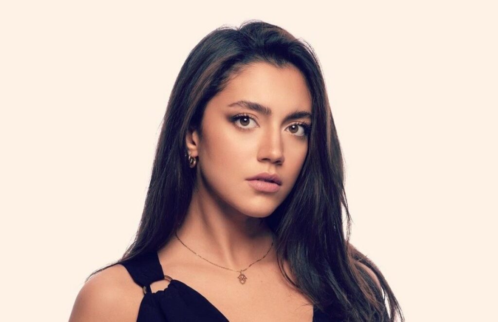 فيديو:بعد إنتشار خبر عن إصابتها بـ"مرض مزمن"... الممثلة ستيفاني عطالله تخرج عن صمتها وهذا ما كشفته