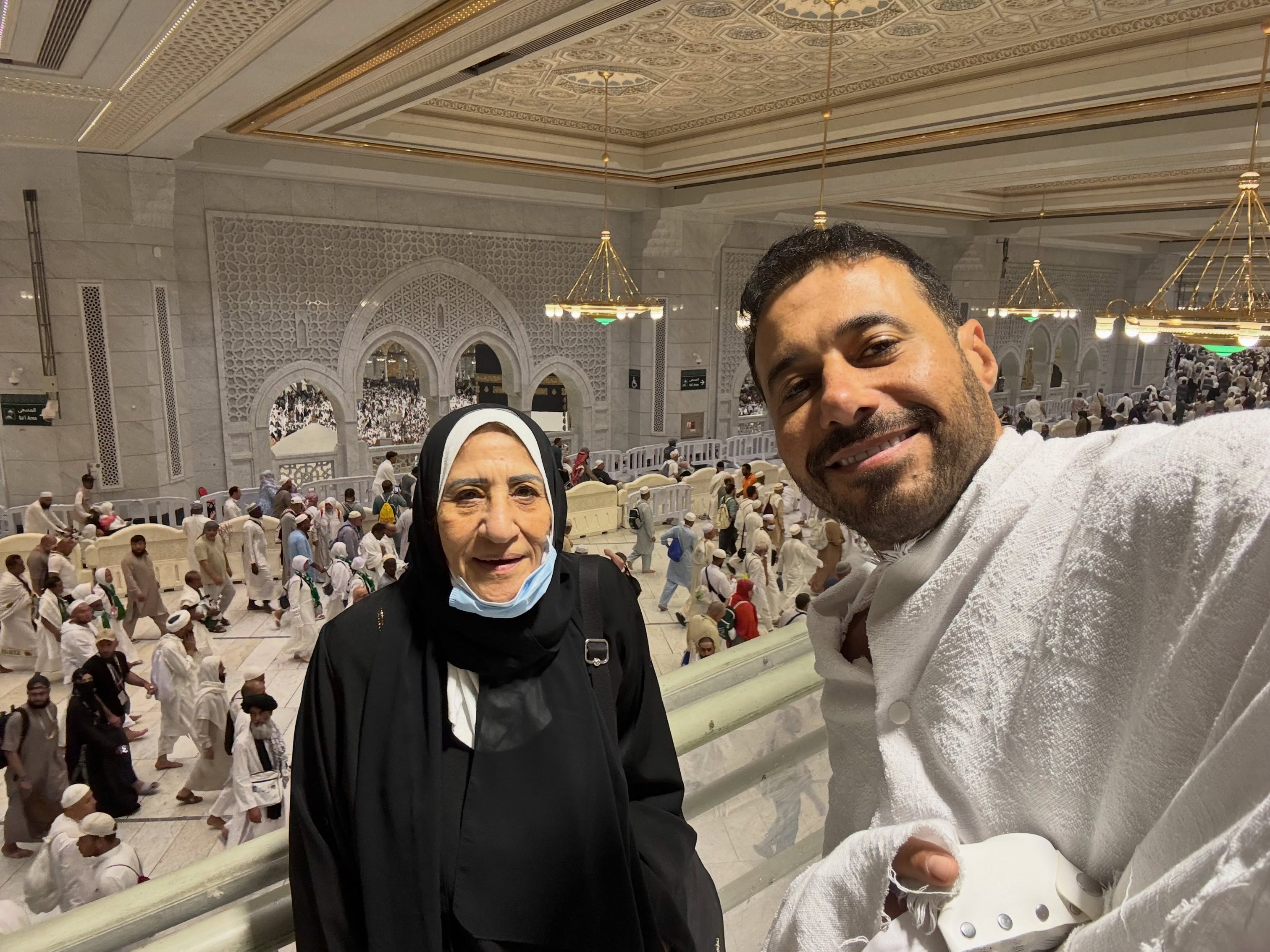 احمد السعدني ووالدته احمد السعدني ووالدته