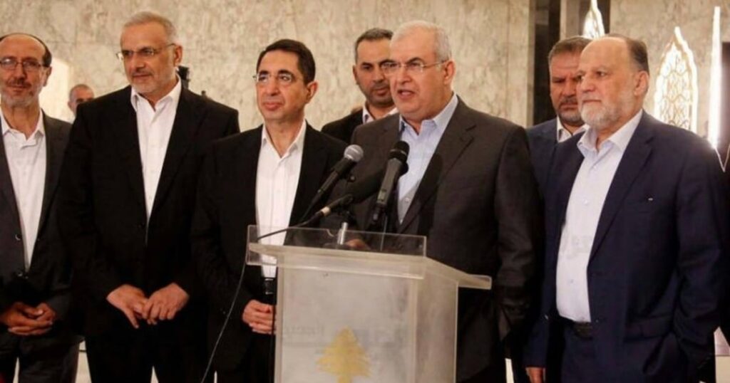 "الحزب" على خط بعبدا والسراي... تكليف نائبين بالمهمة