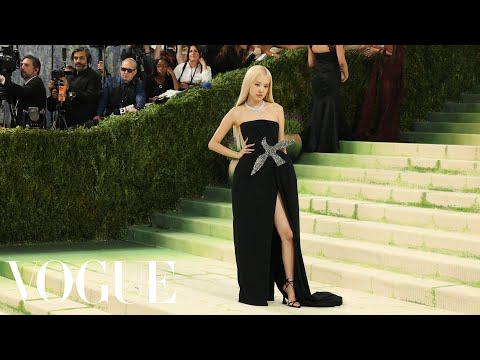 روزي تستعد لحفل Met Gala | مجلة فوج