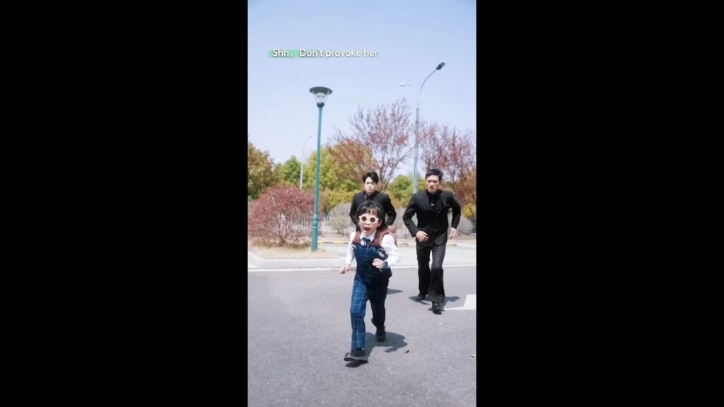 😳✨ هل هذا حقًا بهذه العجائبية؟ #verticaldrama #shortdrama #mustwatch#MicroDrama #cdrama