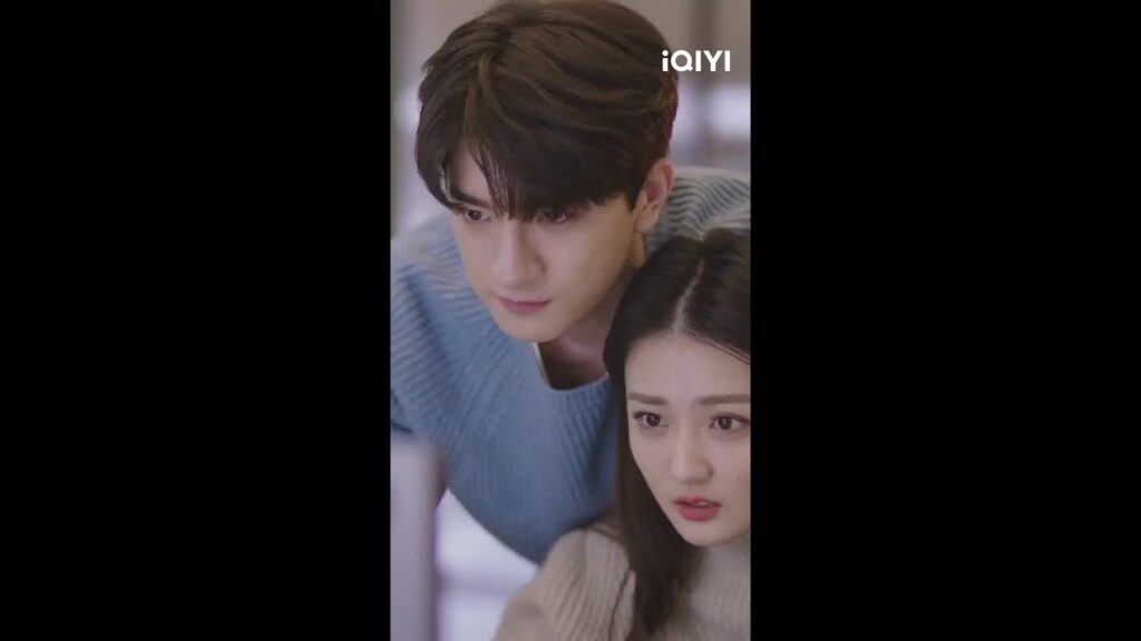 🎮💞 الجلوسُ على ساقَي الحبيب أثناء اللعب#lovescenery #cdrama #iqiyi #xulu #linyi #mustwatch #徐璐 #林一