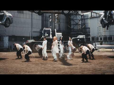 aespa - WDA (حيوان مختلف تمامًا) (الفذ. G-DRAGON) (فيديو أداء)