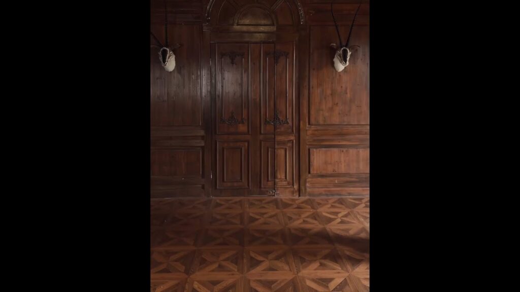 🌸💫 الأجواء مليئة بالحبّ والمشاعر #ALoverInTheMortalWorld #ZhuZhengting #TheoZhu #LuYangyang