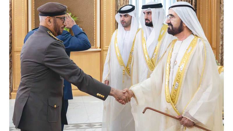 محمد بن راشد يستقبل المهنئين بمناسبة عيد الأضحى المبارك محمد بن راشد خلال استقباله جموع المهنئين بمناسبة عيد الأضحى المبارك. من المصدر