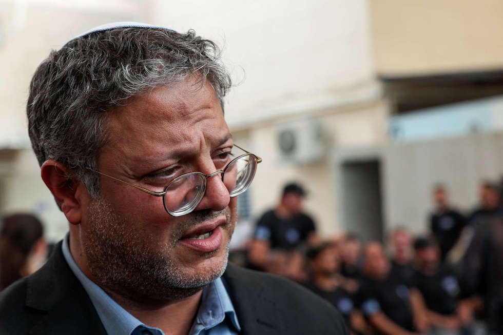 بن غفير يحرض الجيش الإسرائيلي على “سحق” ضاحية بيروت الجنوبية بن غفير يحرض الجيش الإسرائيلي على "سحق" ضاحية بيروت الجنوبية