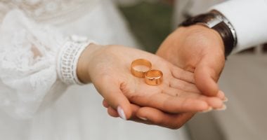 5 أبراج على موعد مع ارتباط أو زفاف في شهر مايو.. برج الثور الأول