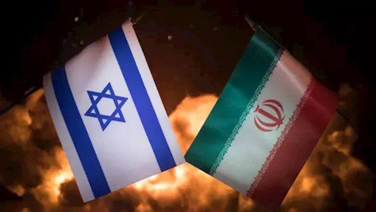 إيران تتهم إسرائيل باستهداف محطة براكة النووية في الإمارات إيران تتهم إسرائيل باستهداف محطة براكة النووية في الإمارات