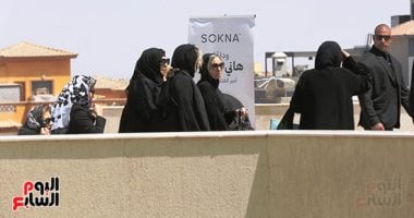 بصورته وكلام مؤثر.. بدء مراسم جنازة هانى شاكر