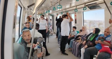 ​مجانا لليوم الثالث.. إقبال جماهيرى كبير على مونوريل شرق النيل