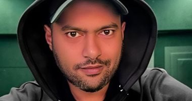 الموزع الموسيقى جلال فهمى يتقبل واجب العزاء فى والدته بحضور المقربين