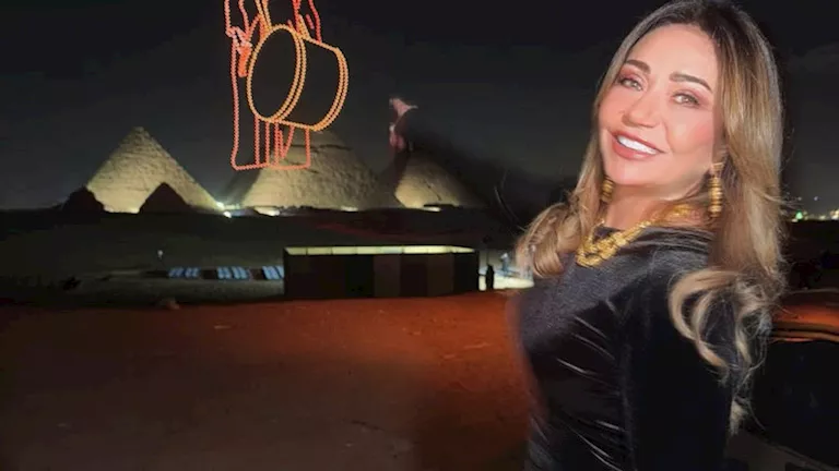 خست النص وفاجأت الجمهور.. سر رشاقة ليلى علوي يثير الجدل خست النص وفاجأت الجمهور.. سر رشاقة ليلى علوي يثير الجدل