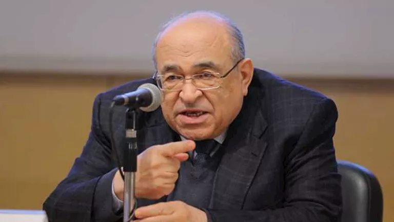 الفقي: طول مدة حكم مبارك أحد أسباب سقوط نظامه