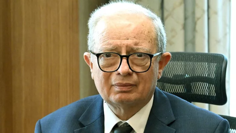الحكومة تستهدف 10 طروحات بينها بنك القاهرة وشركتان للجيش الحكومة تستهدف 10 طروحات بينها بنك القاهرة وشركتان للجيش