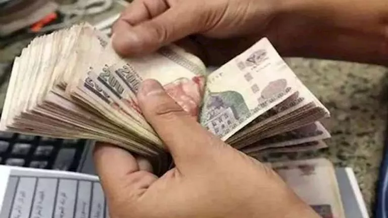 معاشات يونيو قبل العيد.. هل تُصرف بالزيادة الجديدة؟