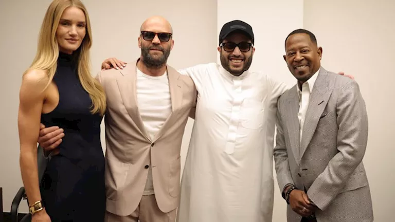 جيسون ستاثام وجيانكارلو إسبوزيتو.. نجوم العالم يحتفلون بـ فيلم 7Dogs جيسون ستاثام وجيانكارلو إسبوزيتو.. نجوم العالم يحتفلون بـ فيلم 7Dogs