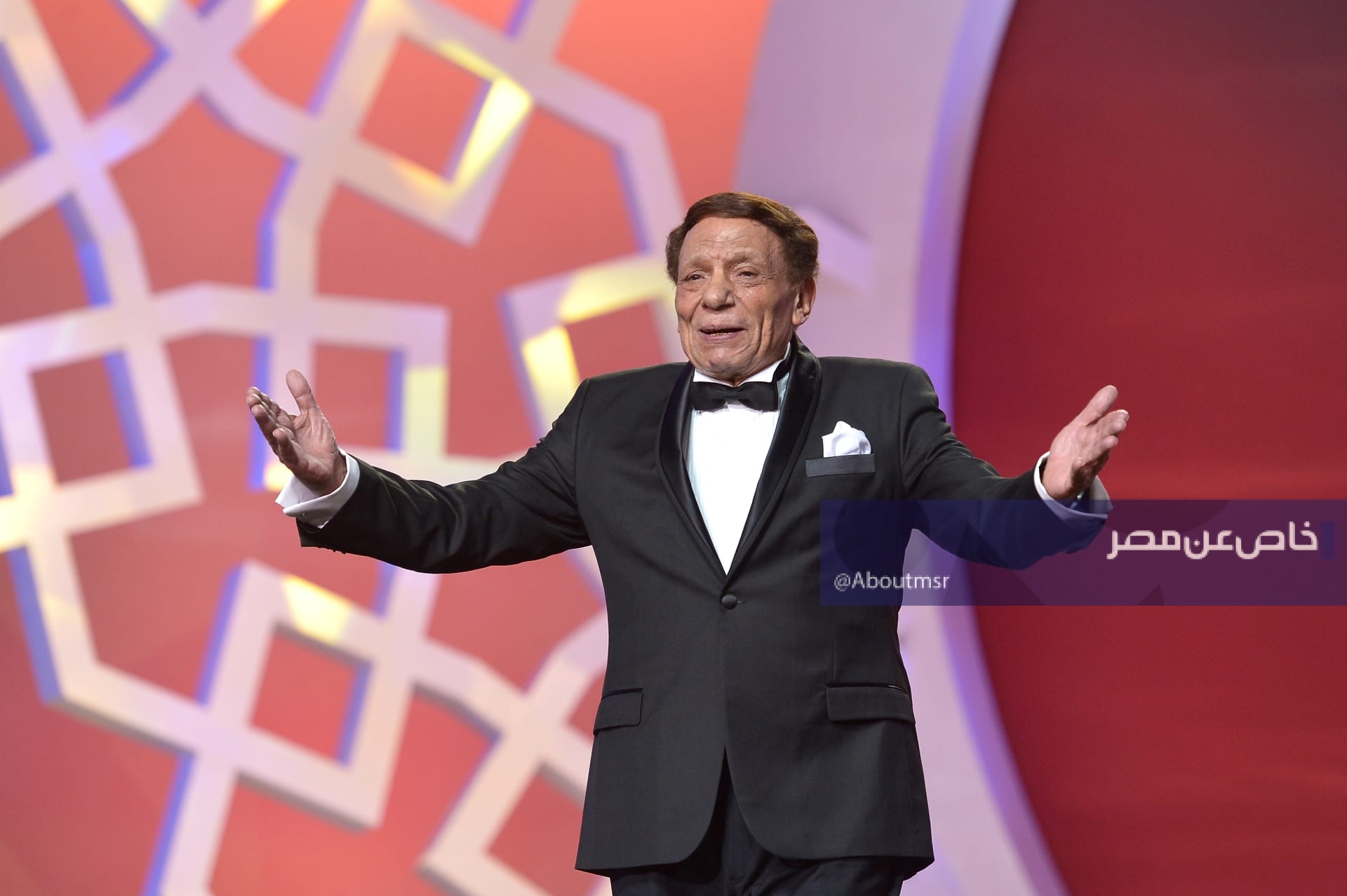 الزعيم عادل إمام يبدأ تسجيل مذكراته مع ابنه رامي إمام.. وعرضها قريبًا
