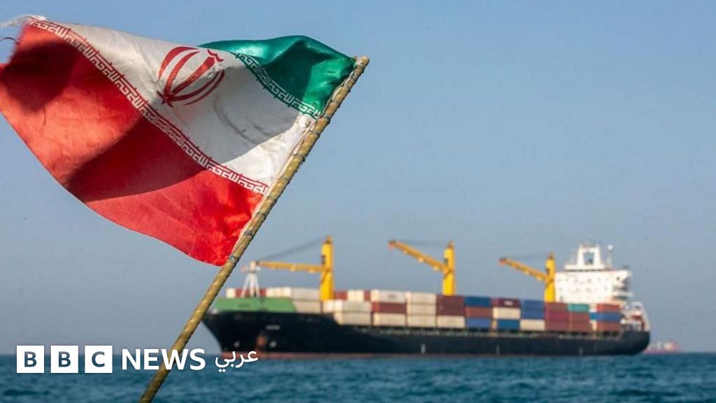 الحرس الثوري الإيراني يعلن استهداف قاعدة أمريكية، والكويت تتصدى لهجمات صاروخية ومسيرات الحرس الثوري الإيراني يعلن استهداف قاعدة أمريكية، والكويت تتصدى لهجمات صاروخية ومسيرات