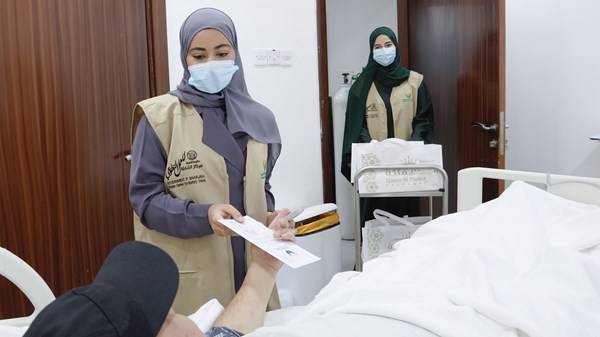 «الشارقة الخيرية»: «فوالة العيد» تدخل البهجة على أطفال الأسر المتعففة «الشارقة الخيرية»: «فوالة العيد» تدخل البهجة على أطفال الأسر المتعففة