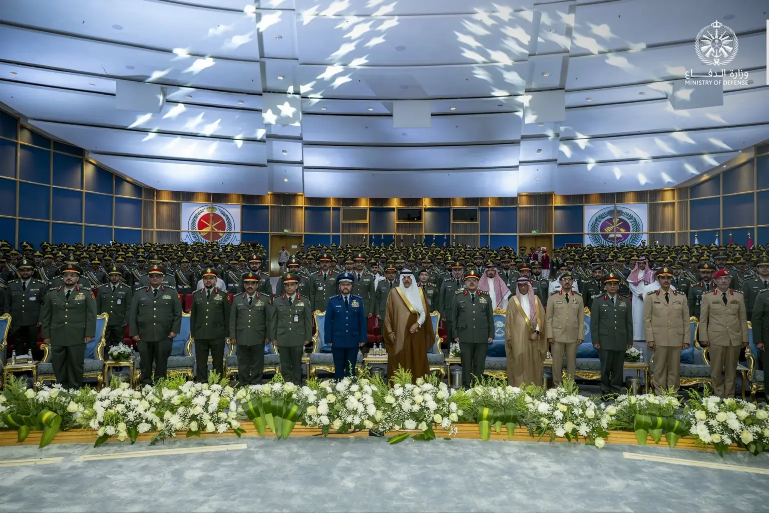 بن عيّاف يرعى حفل تخريج الدفعة الـ23 من طلبة كلية الملك عبدالله للدفاع الجوي - أخبار السعودية