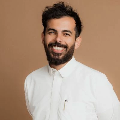 أبومالح يكسر الصمت بعد مغادرة «ثمانية»: لا خلافات.. وأغادر المنصب لا المشروع - أخبار السعودية