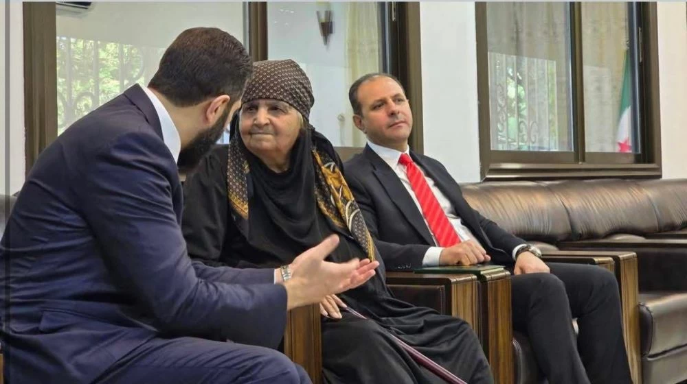 عاجل | عمة أحمد الشرع تثير التفاعل: «مسبحة من مكة» هديتي للرئيس بعد الحج – أخبار السعودية عاجل | عمة أحمد الشرع تثير التفاعل: «مسبحة من مكة» هديتي للرئيس بعد الحج - أخبار السعودية