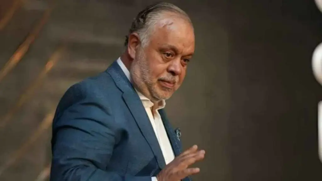 مذيع يثير الجدل في عزاءات الفنانين.. وأشرف زكي يتدخّل للتحقيق – أخبار السعودية مذيع يثير الجدل في عزاءات الفنانين.. وأشرف زكي يتدخّل للتحقيق - أخبار السعودية