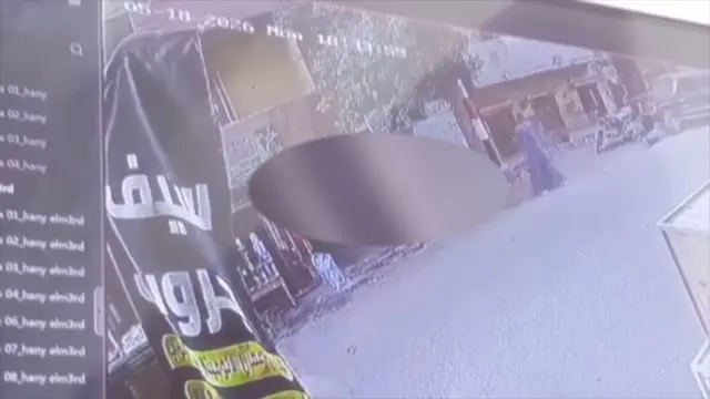 صورة من مقطع فيديو للحادث