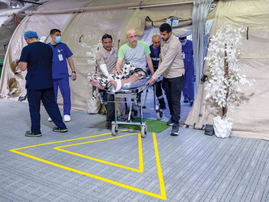 «الفارس الشهم 3» تعالج 33 ألف فلسطيني في 4 أشهر Al Bayan